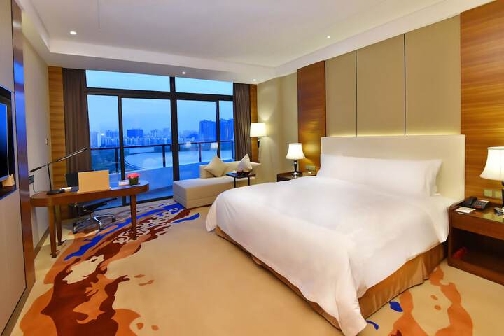 Room 10 of 44