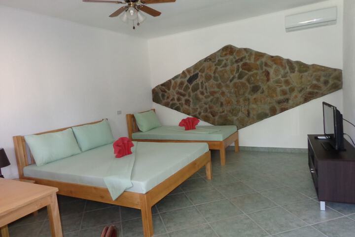 Room 9 of 52
