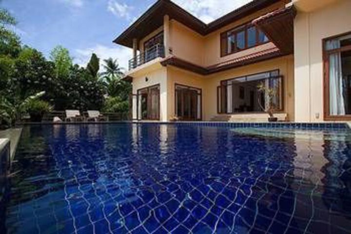 Pool 31 of 36