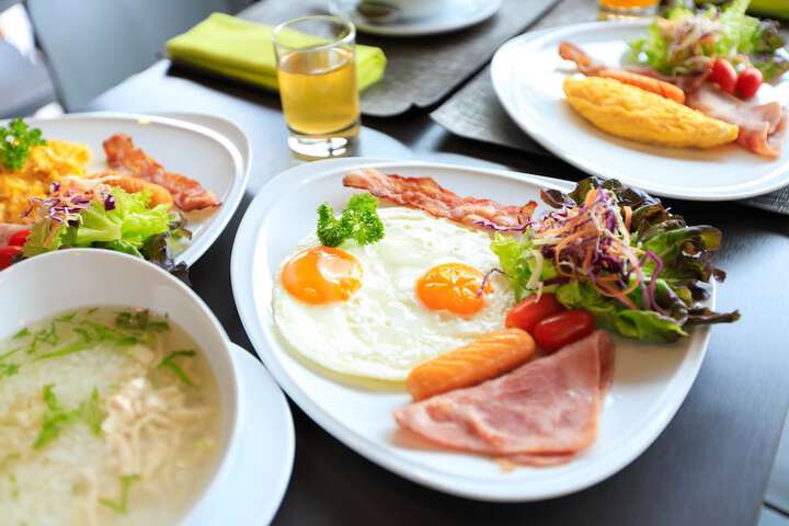 Breakfast/Coffee Service 90 of 125