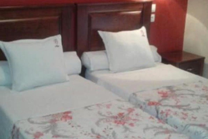 Room 6 of 31