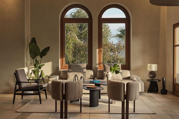 Guest Lobby