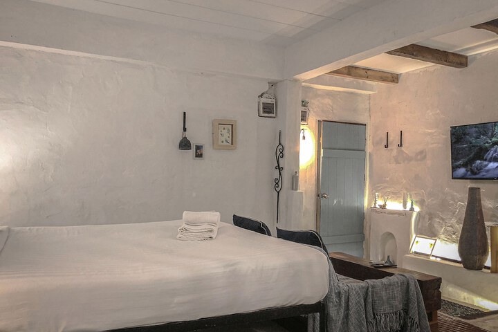 Room 17 of 84