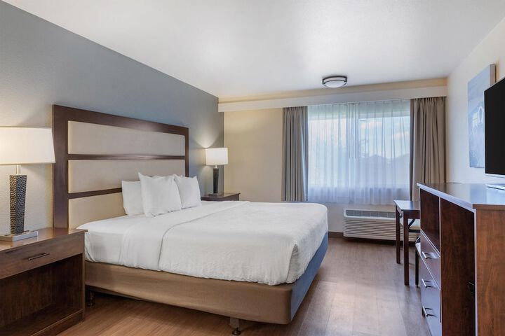 Room 44 of 75