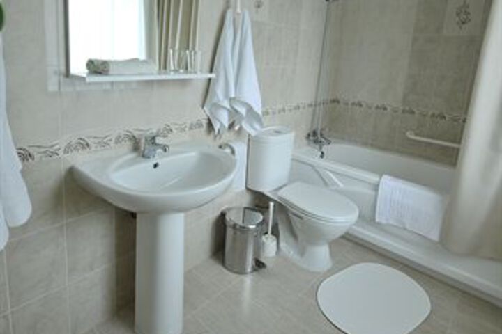 Clean Restrooms