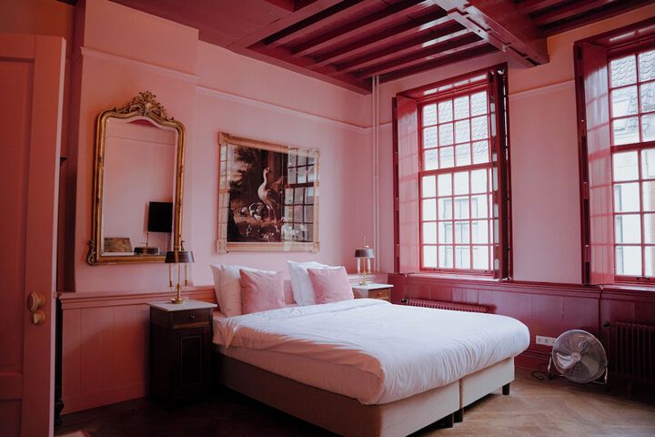 Room 21 of 57
