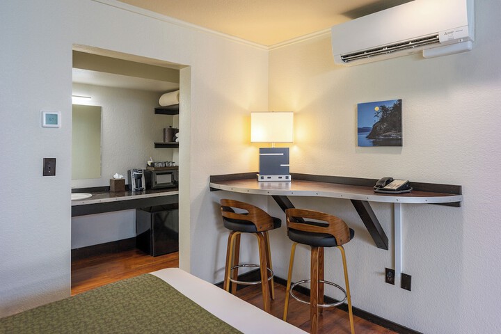 Room 19 of 59