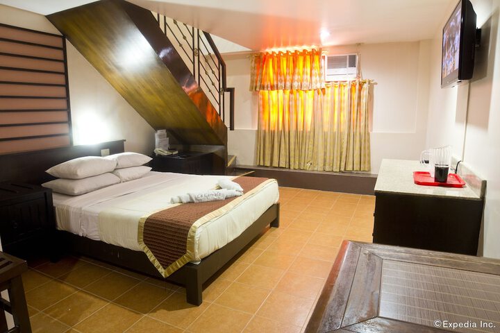 Room 9 of 70