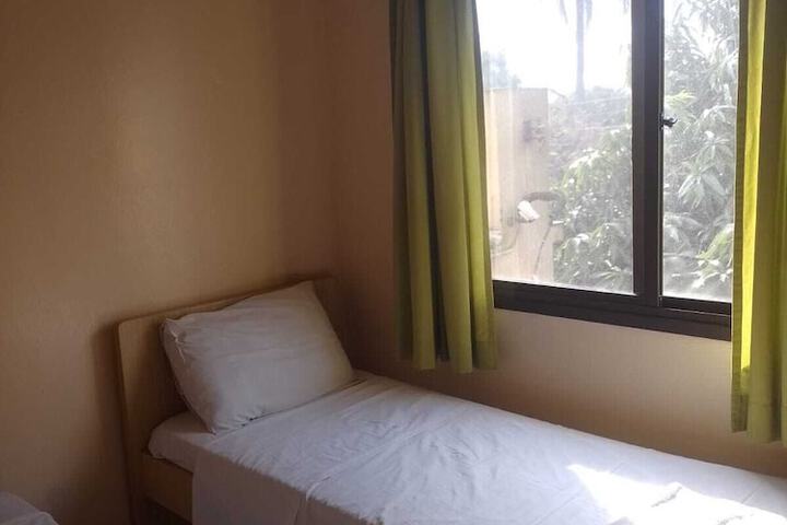 Room 4 of 5