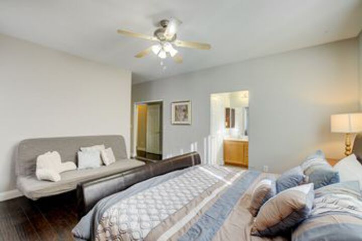 Room 5 of 35