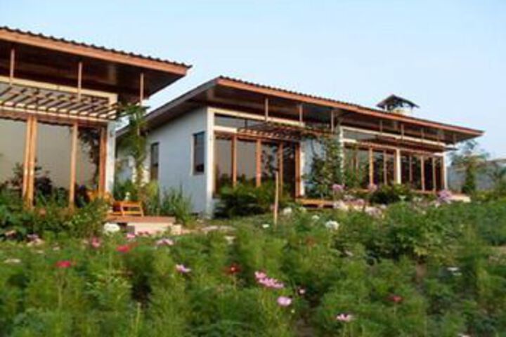 Upcountry Bungalows