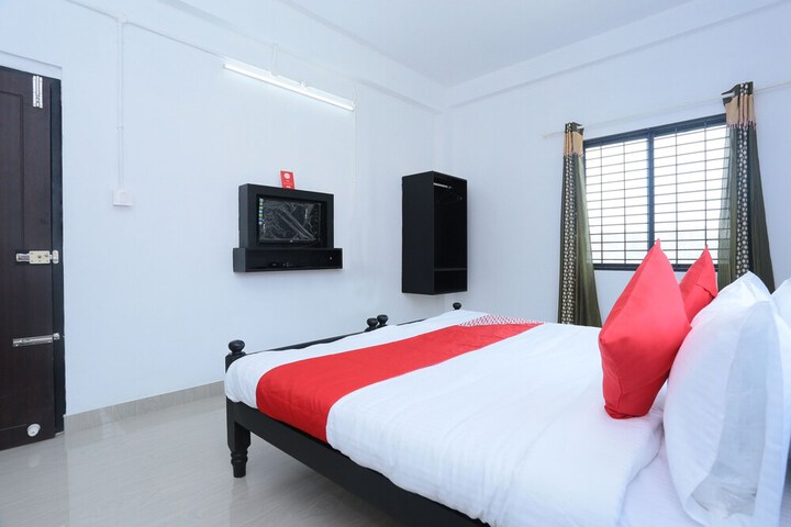 Room 17 of 27