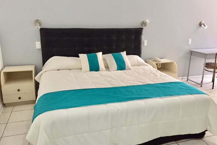 Room 7 of 25