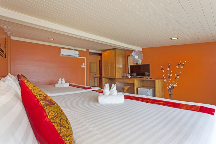 Room 7 of 44
