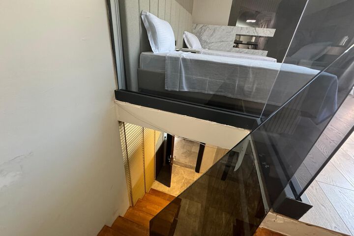 Room 22 of 59