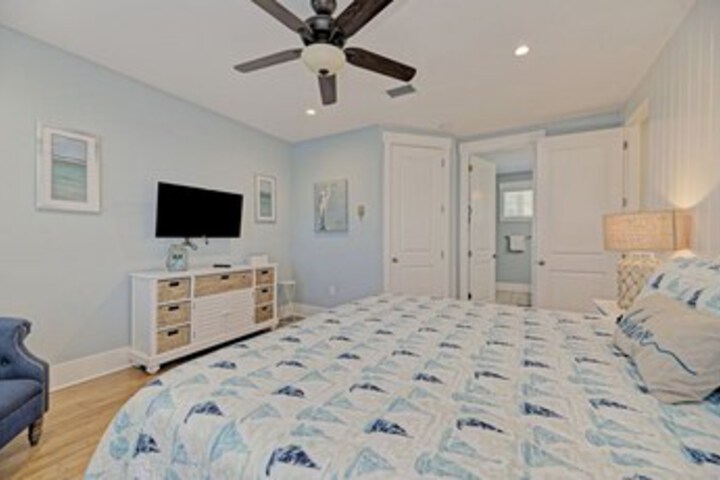 Room 25 of 25