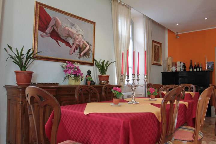 Dining Photos