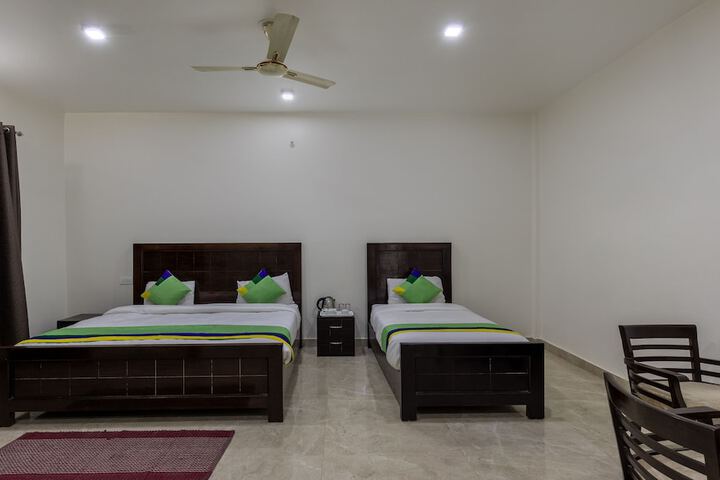 Room 10 of 40