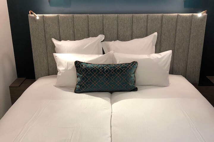 Room 28 of 117