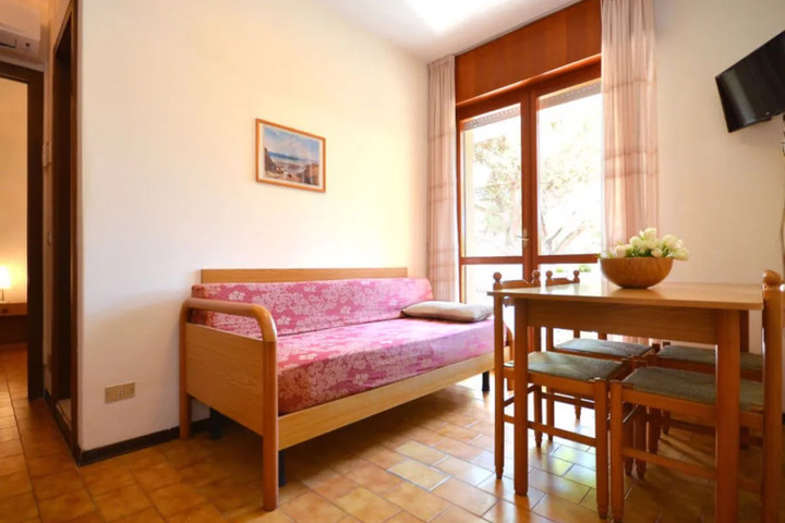 Room 2 of 13