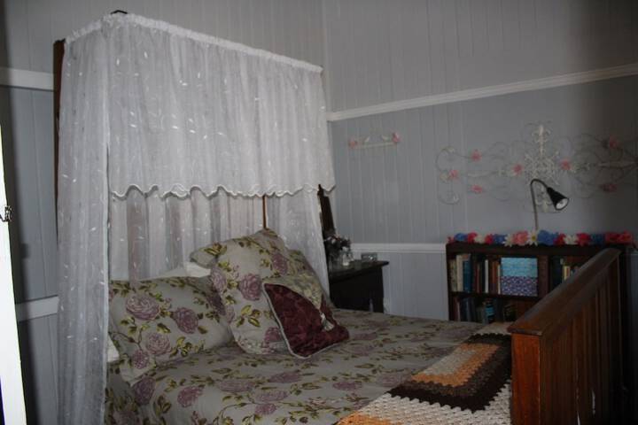 Room 19 of 25