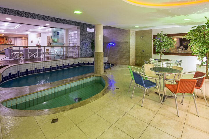 Pool 42 of 82