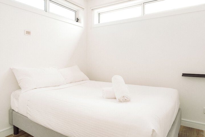 Room 6 of 26
