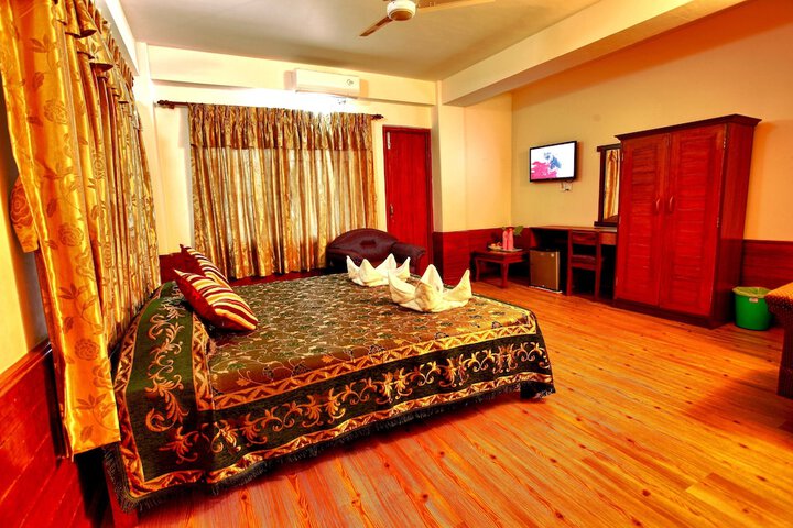Room 5 of 55
