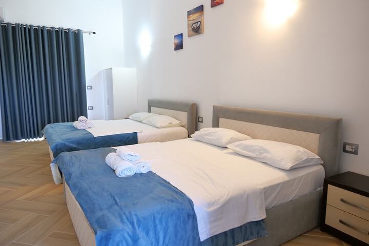 Room 14 of 61