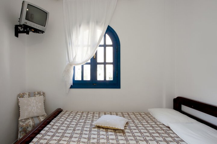 Room 11 of 31