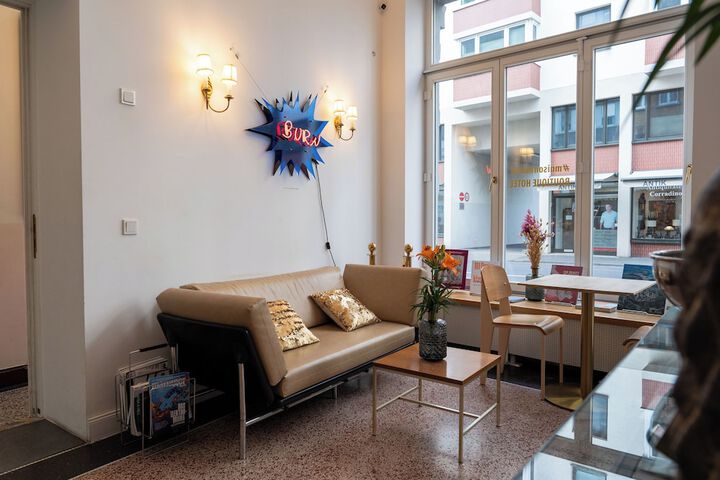 Guest Lobby