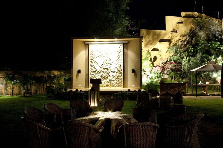 Hotel Entry