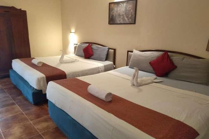 Room 4 of 20