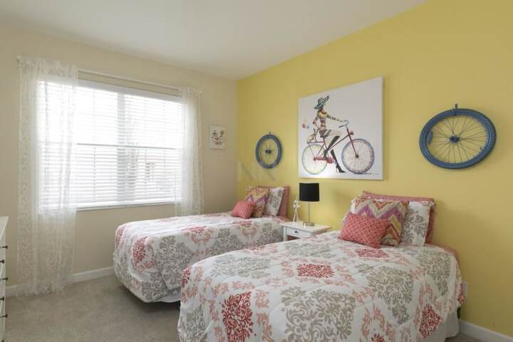 Room 5 of 29