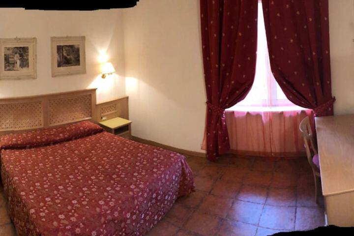 Room 18 of 50