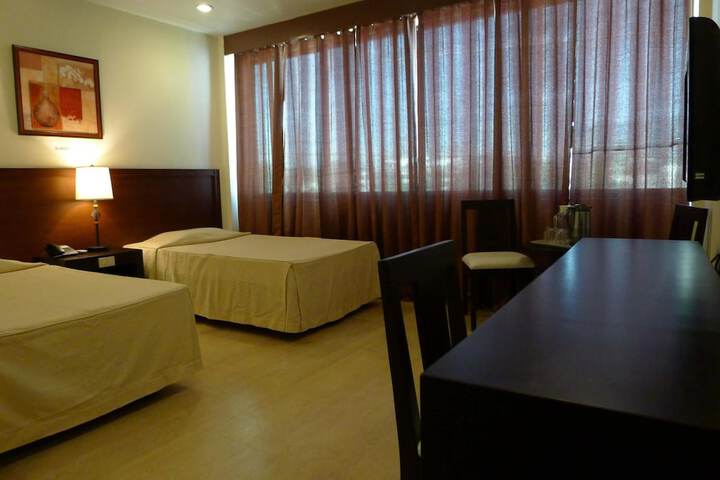 Room 13 of 50