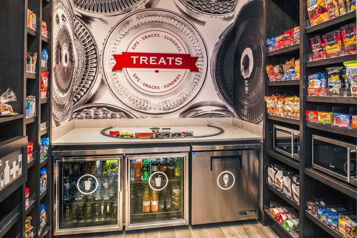 Snack bar
