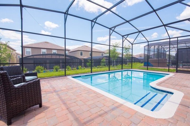 Pool 29 of 37