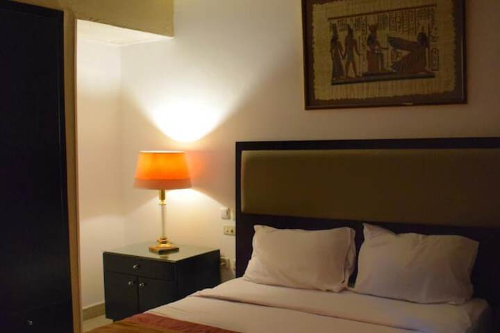 Room 12 of 42