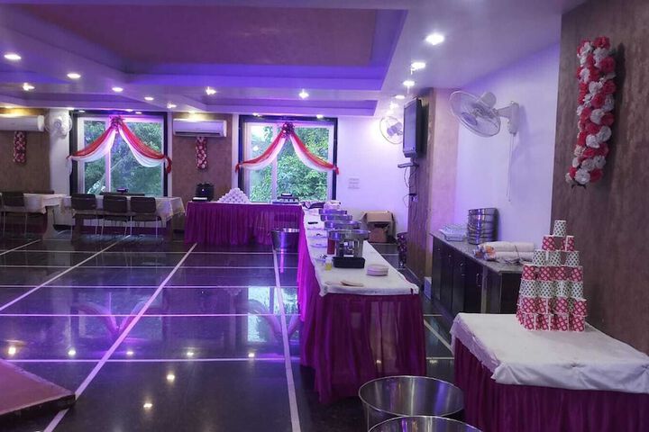 Business Center 19 of 27