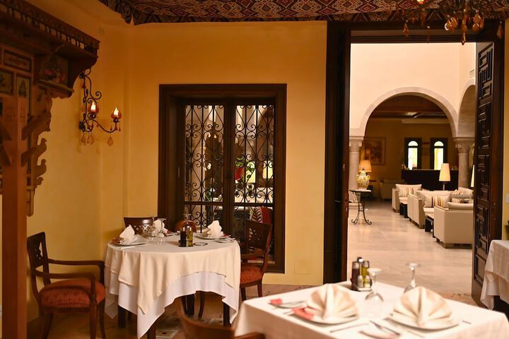 Dining 50 of 92