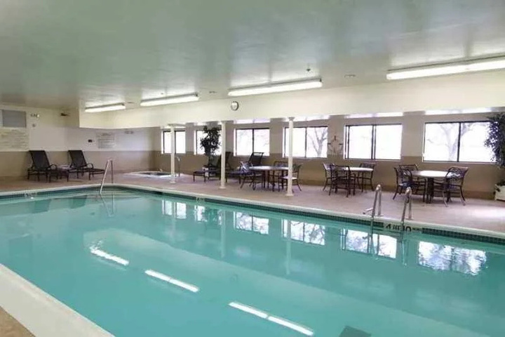 Pool 5 of 9