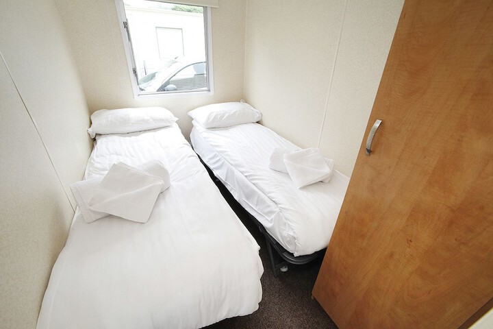 Room 6 of 89