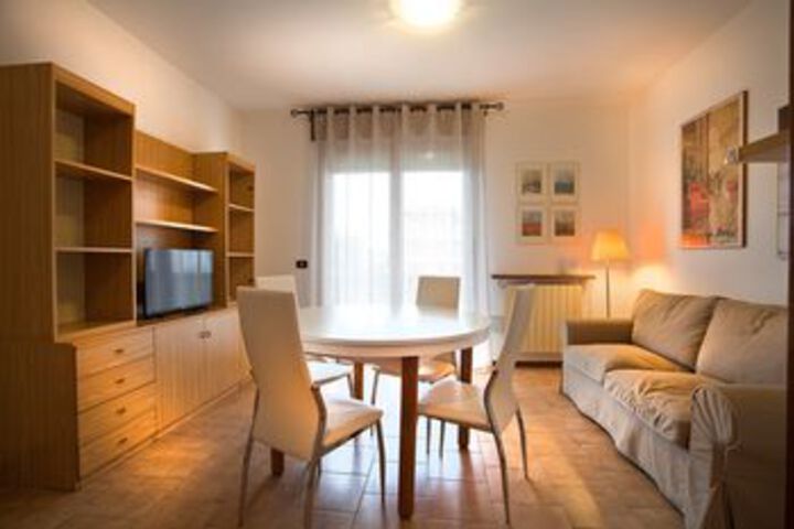 Room 13 of 15