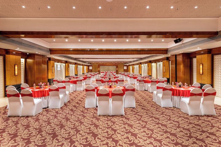 Ballroom/Hall 123 of 155