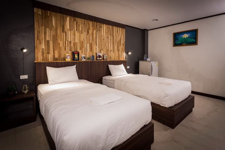 Room 50 of 85