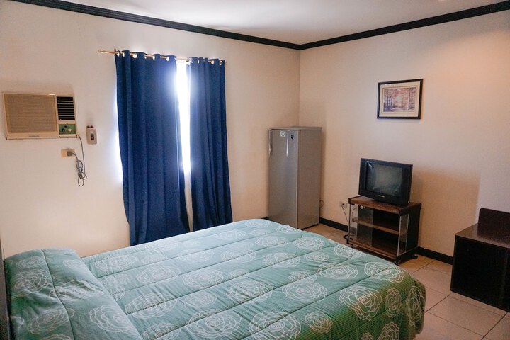 Room 10 of 37