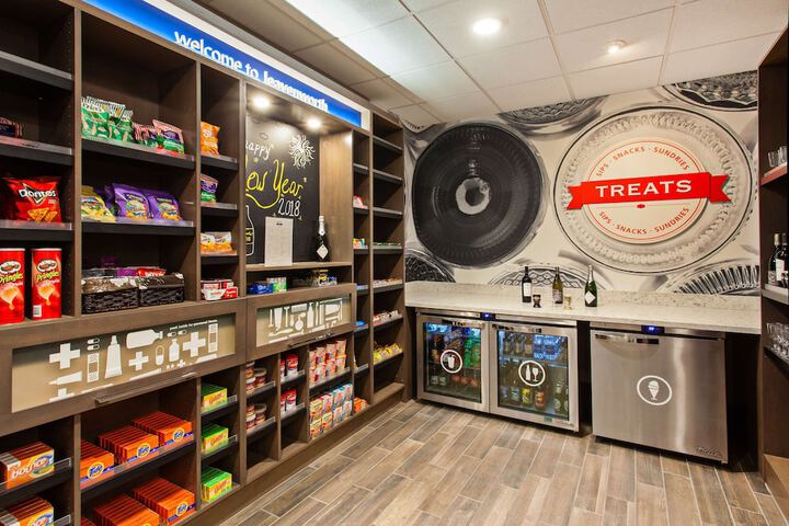 Snack bar