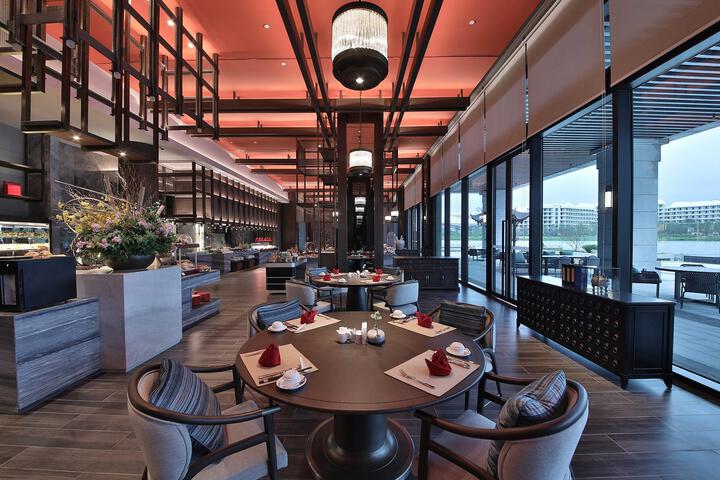 Dining 1 of 20