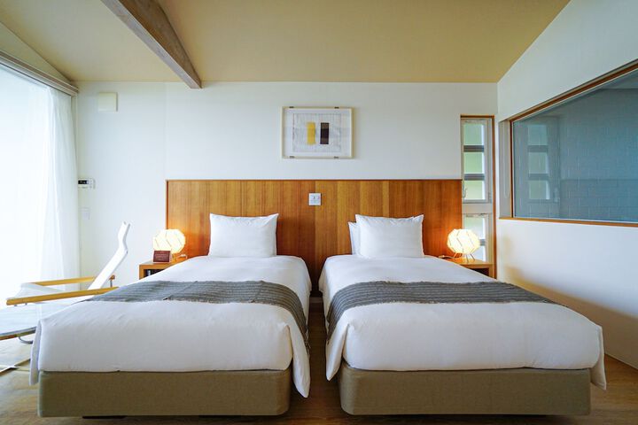 Room 12 of 72